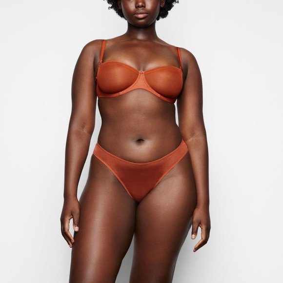 SKIMS Ultra Fine Mesh Strapless Bra Convertible Chili 32A - Picture 11 of 11